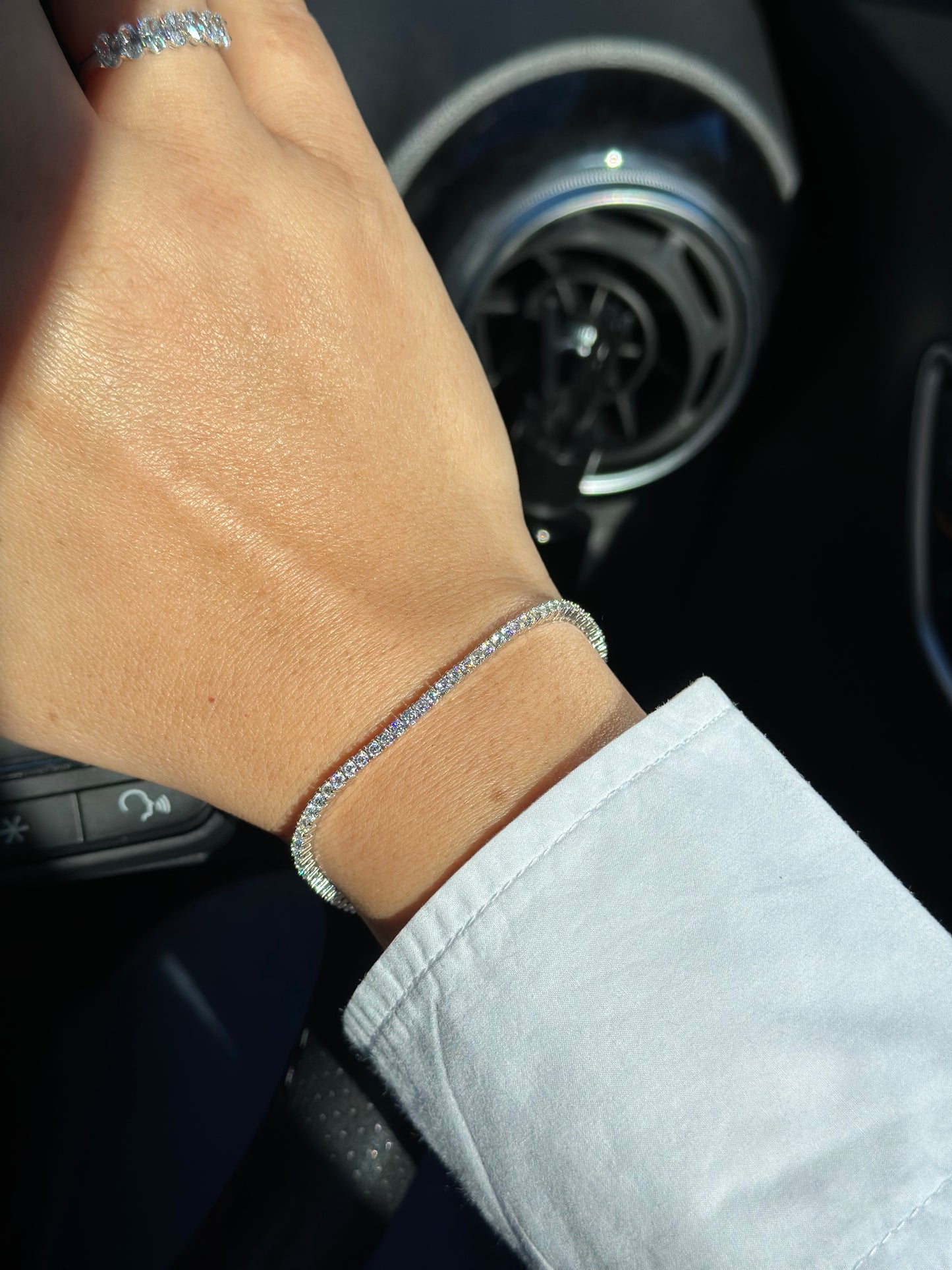 Tennis bracelet