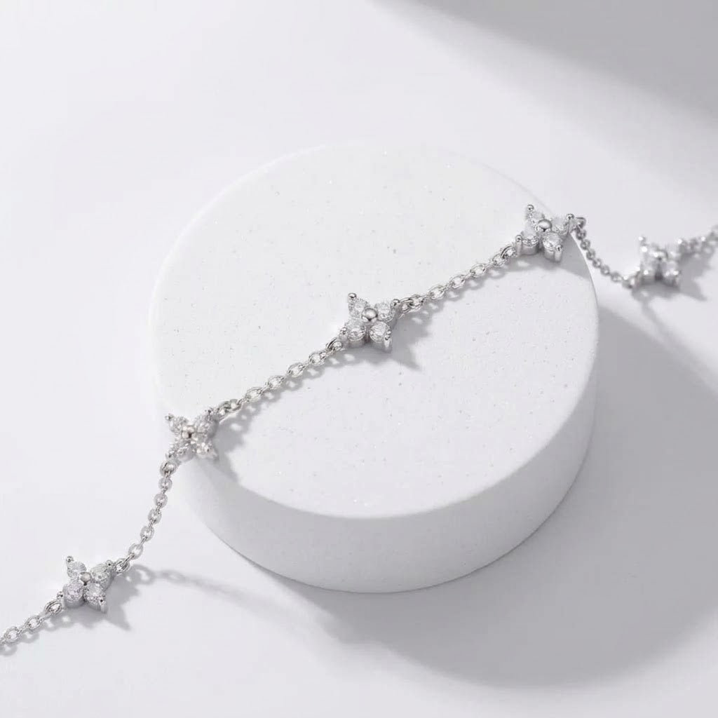 Moissanite Clover bracelet