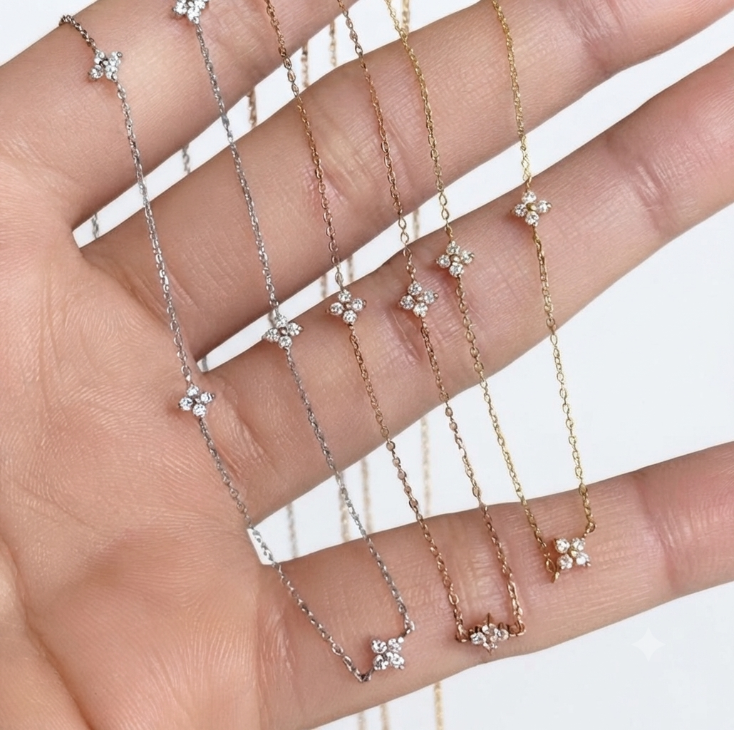 Princess mini necklace